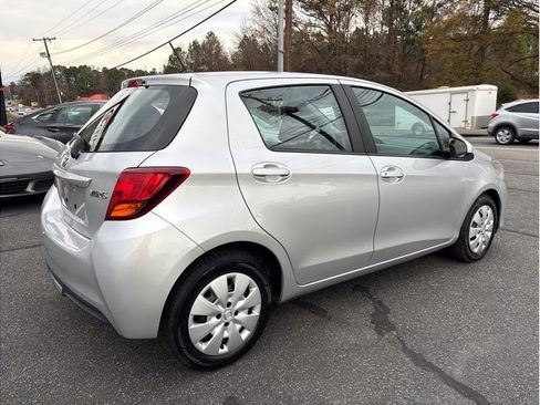Used 2017 Toyota Yaris LE image 6