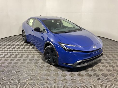 New 2026 Toyota Prius LE image 4