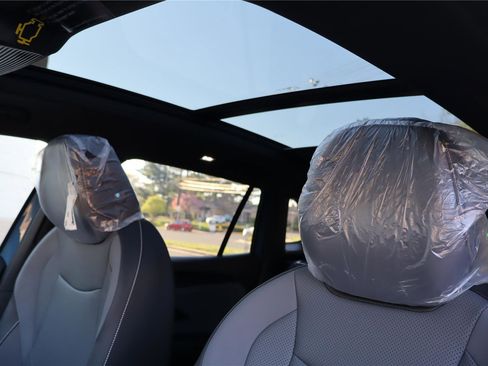 New 2026 Volkswagen Tiguan SE R-Line image 22