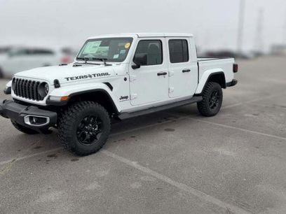 New 2026 Jeep Gladiator Sport