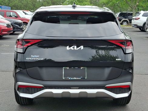 Used 2024 Kia Sportage LX AWD/4WD image 5