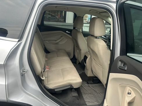 Used 2017 Ford Escape SE AWD/4WD image 21