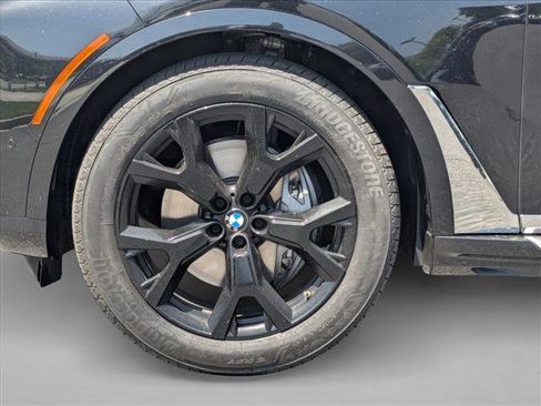 Used 2026 BMW X7 xDrive40i AWD/4WD image 22