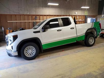 Used 2022 GMC Sierra 1500 Pro w/ Convenience Package