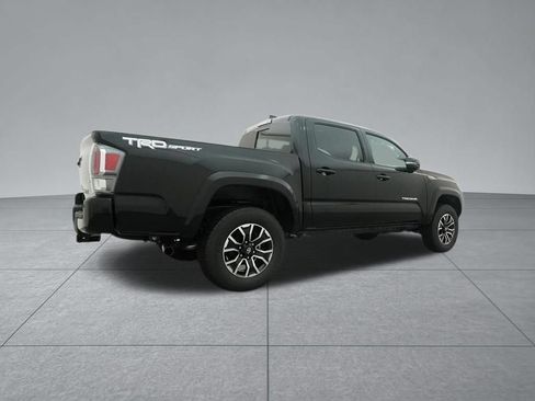 Used 2022 Toyota Tacoma TRD Sport w/ Technology Package RWD image 29