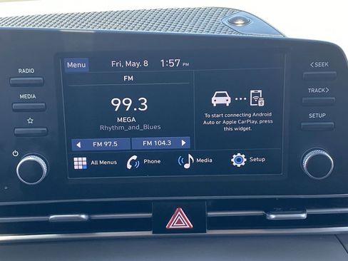 Certified 2025 Hyundai Elantra SE FWD image 24