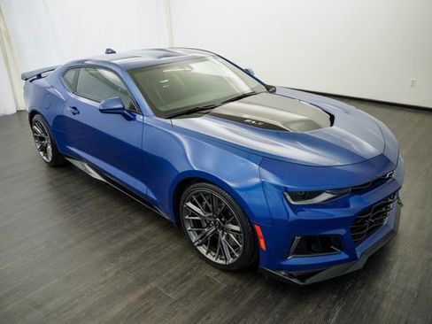 Used 2022 Chevrolet Camaro ZL1 RWD image 2