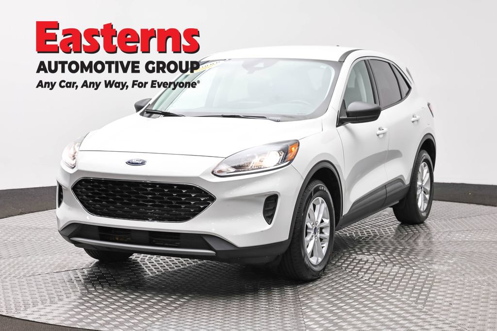 Used 2022 Ford Escape SE w/ Convenience Package AWD/4WD image 1