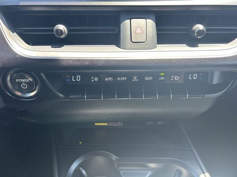 Used 2024 Lexus UX 250h FWD image 22