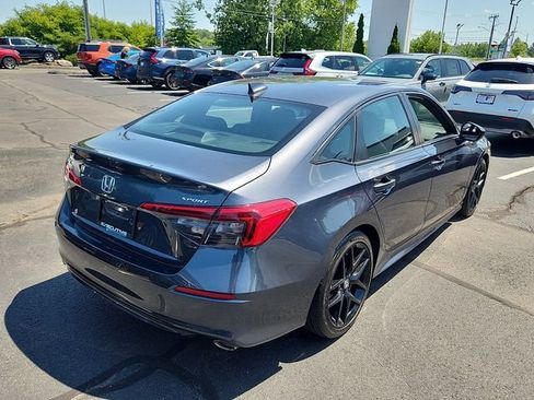 Used 2024 Honda Civic Sport image 6