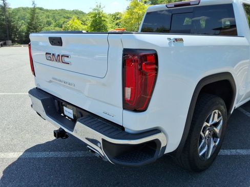 Certified 2023 GMC Sierra 1500 SLT w/ SLT Premium Plus Package AWD/4WD image 15