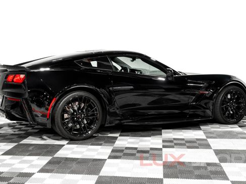 Used 2019 Chevrolet Corvette Grand Sport w/ Carbon Flash Badge Package RWD image 4