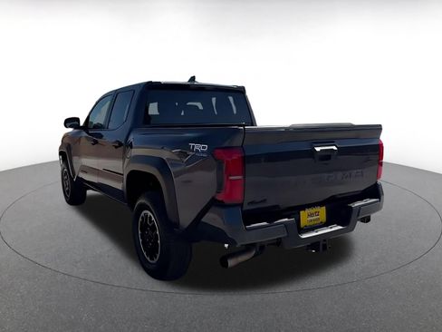 Used 2025 Toyota Tacoma TRD Off-Road AWD/4WD image 8