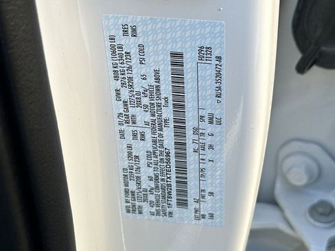 New 2026 Ford F250 Lariat w/ Black Appearance Package image 28