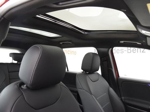 New 2026 Mercedes-Benz GLB 35 AMG 4MATIC image 18