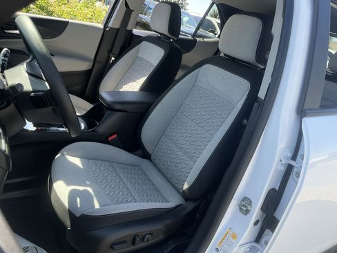 Used 2022 Chevrolet Equinox LS w/ LS Convenience Package FWD image 17