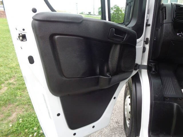 Used 2023 RAM ProMaster 2500 FWD image 11