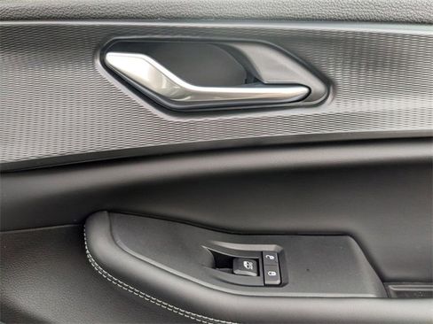 New 2025 Jeep Grand Cherokee L Altitude image 37