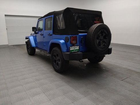 Used 2015 Jeep Wrangler Unlimited Sahara AWD/4WD image 5