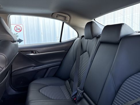 Used 2023 Toyota Camry SE w/ Convenience Package image 21