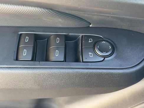 New 2026 Chevrolet Equinox EV LT image 46