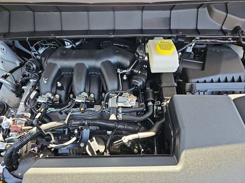 New 2026 Nissan Pathfinder SL FWD image 9