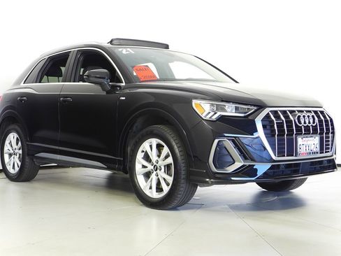 Used 2021 Audi Q3 2.0T Premium Plus w/ Premium Plus Package image 4