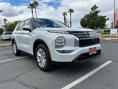 New 2025 Mitsubishi Outlander ES