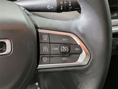 Certified 2024 Jeep Compass Limited image 19