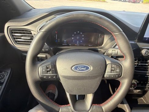 Used 2024 Ford Escape ST-Line AWD/4WD image 24