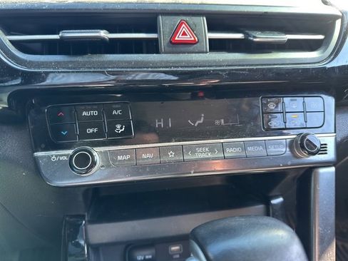 Certified 2024 Kia Seltos S image 10