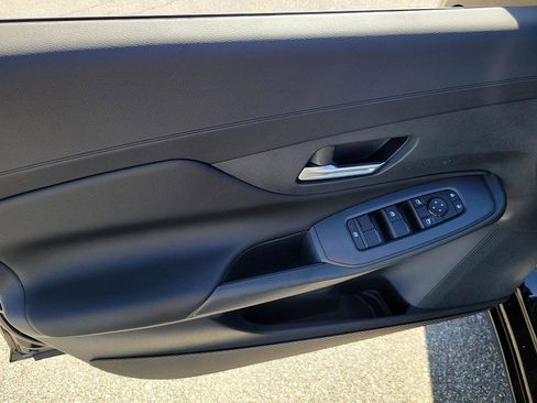 New 2026 Nissan Sentra SV image 9