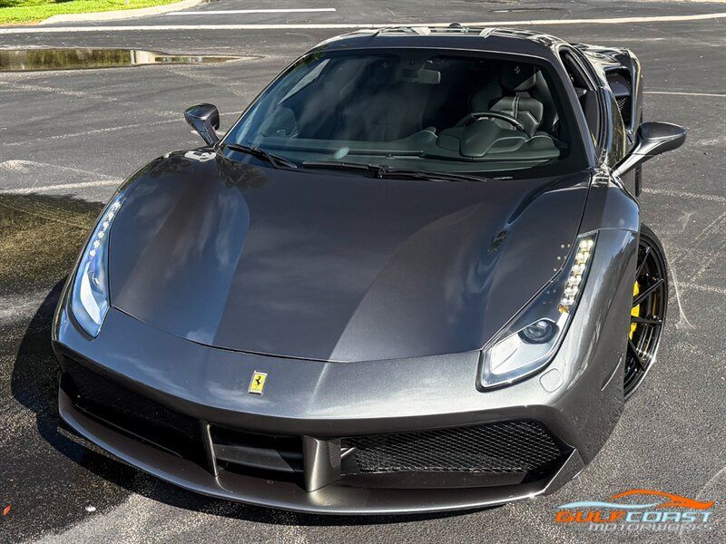 Used 2017 Ferrari 488 GTB RWD image 7