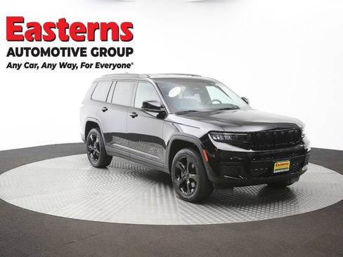 Used 2023 Jeep Grand Cherokee L Laredo AWD/4WD image 51