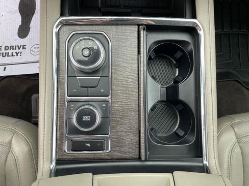 Certified 2020 Ford Expedition Limited AWD/4WD image 21