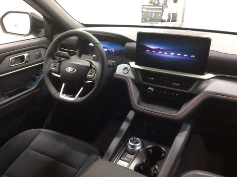 New 2026 Ford Explorer ST image 22