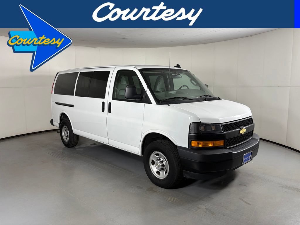 Used 2023 Chevrolet Express 3500 LS RWD image 1