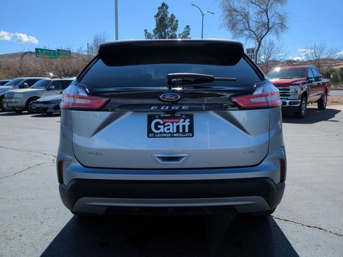 Used 2021 Ford Edge SEL w/ Convenience Package image 5