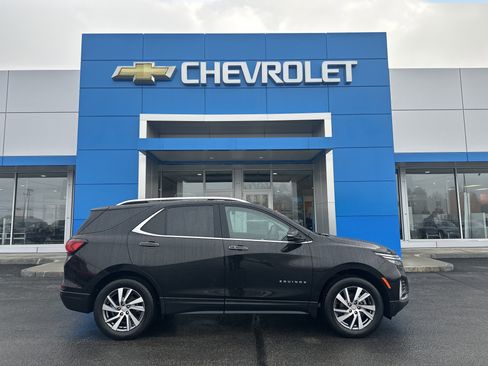 Used 2024 Chevrolet Equinox Premier image 1