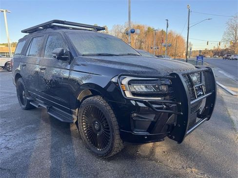 Used 2022 Ford Expedition Limited image 1