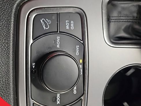 Used 2020 Jeep Grand Cherokee Limited X image 27