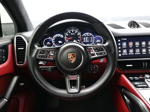 Certified 2022 Porsche Cayenne Turbo image 21