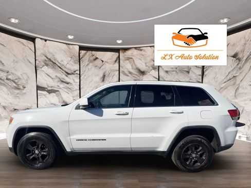 Used 2014 Jeep Grand Cherokee Laredo AWD/4WD image 4