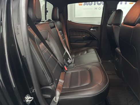 Used 2022 GMC Canyon Denali w/ Denali Black Edition Package AWD/4WD image 36