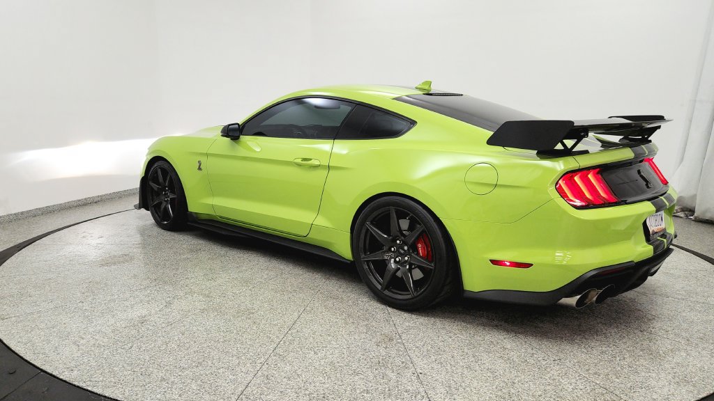 Used 2020 Ford Mustang Shelby GT500 w/ Carbon Fiber Track Pack RWD image 3