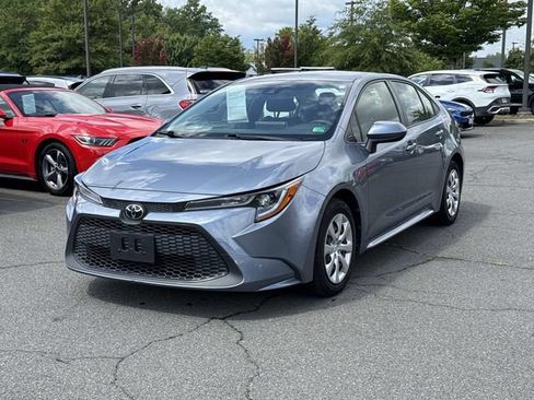 Used 2020 Toyota Corolla LE FWD image 5