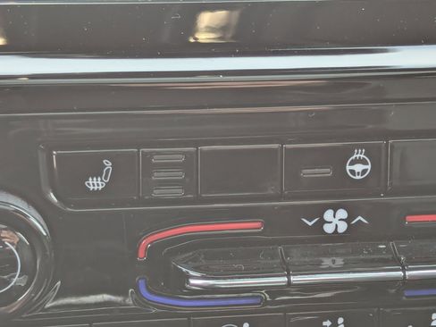 Certified 2022 Jeep Grand Cherokee Limited w/ Trailer Tow Prep Group (B) image 25