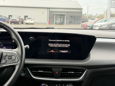 Used 2024 Buick Encore GX Sport Touring image 18