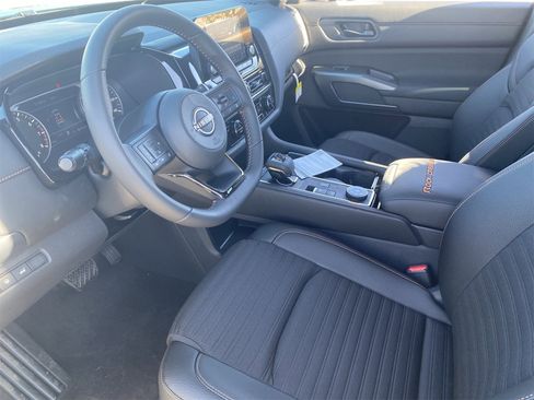 New 2025 Nissan Pathfinder Rock Creek image 19