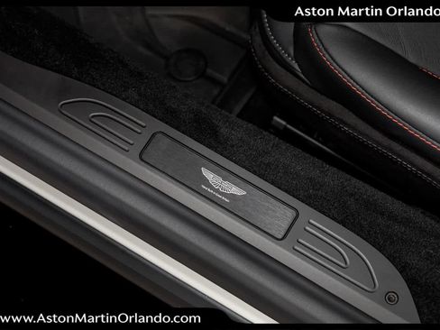 Used 2025 Aston Martin V8 Vantage Coupe image 53